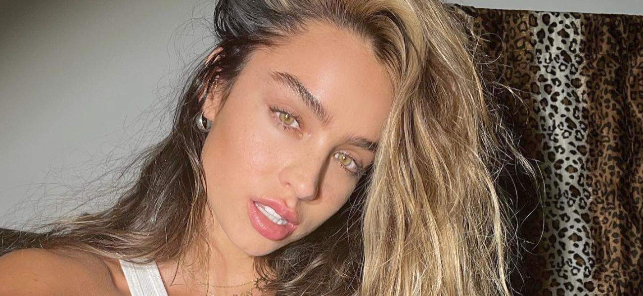Sommer Ray In Slipped-Down Bathrobe Shows Off Her ‘Pouches’