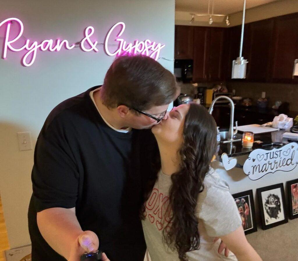 Fans Discover Strange Resemblance Between Gypsy Rose's Husband & Mom