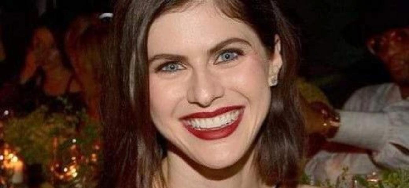 Alexandra Daddario In Unzipped Swimsuit Highlights ‘Baywatch’ Curves