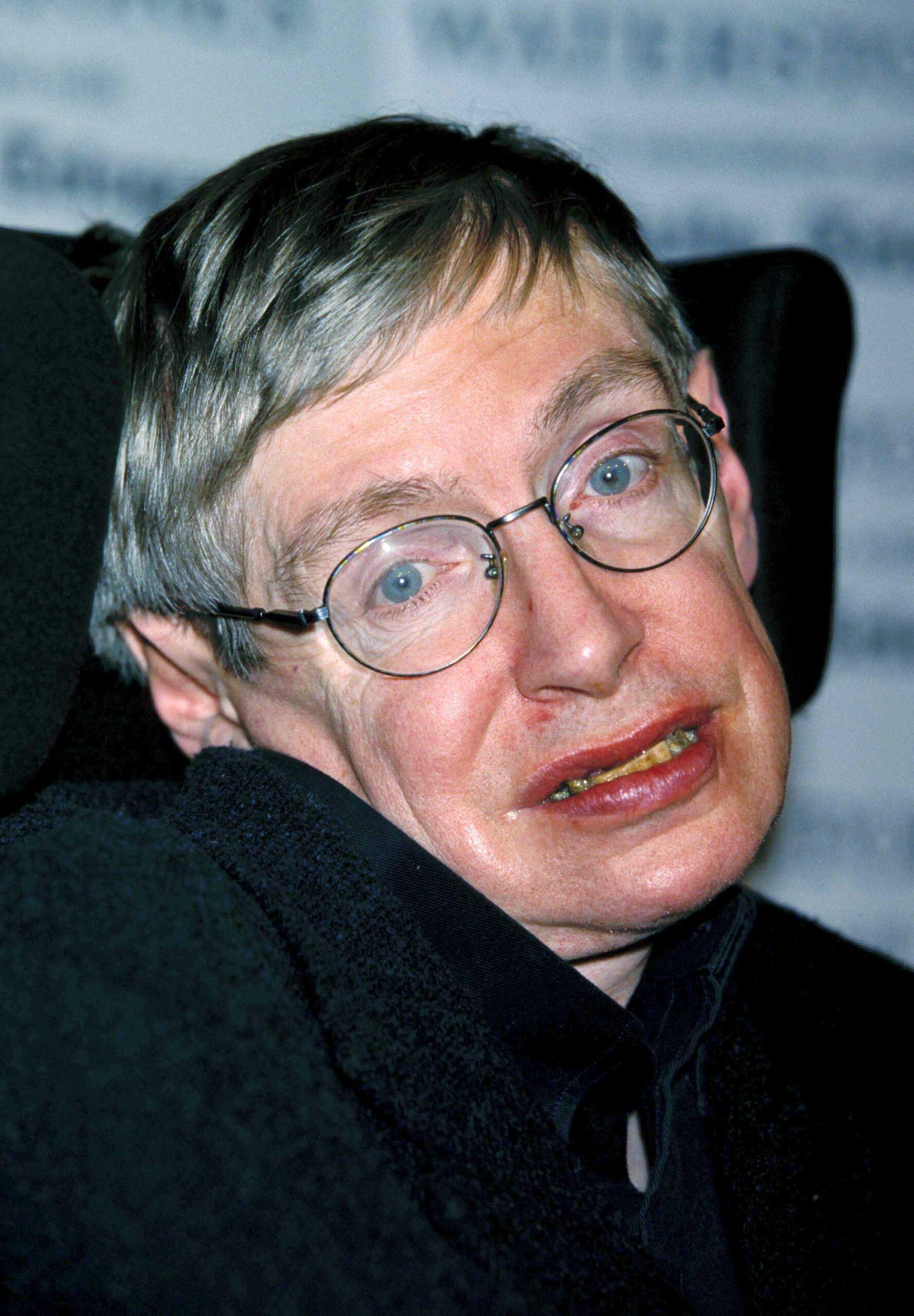 Rainn Wilson Jax React To Stephen Hawking Appearing On Epstein Docs 