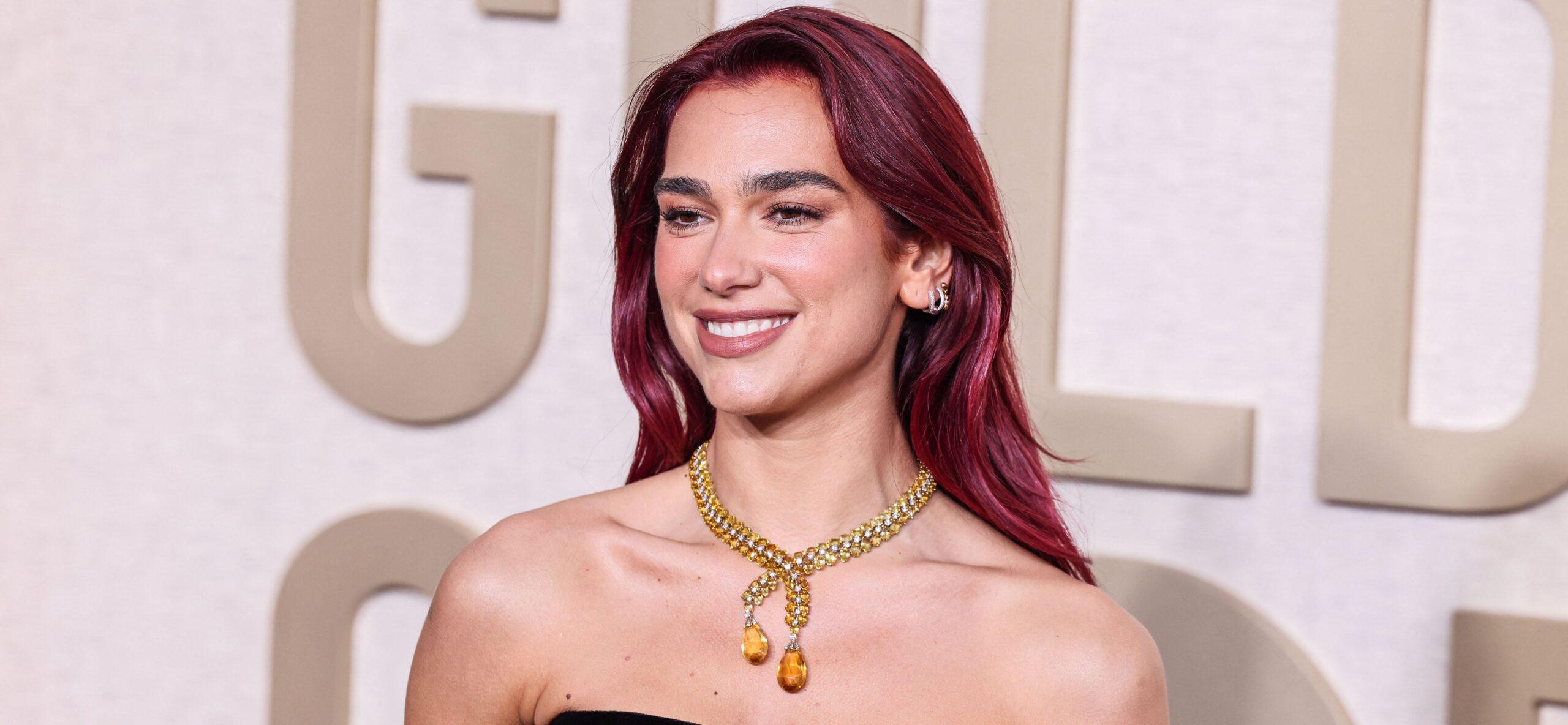 Viral Video Shows Dua Lipa Struggling To Sit In A Chair At Golden Globes