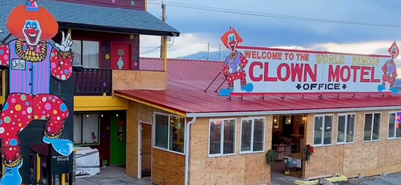 Would You Stay At A Haunted Clown Motel Alone? This Influencer Did!