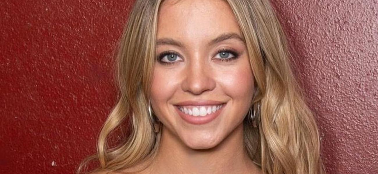 Sydney Sweeney In Her Push-Up Bra ‘Deserves Two Oscars’