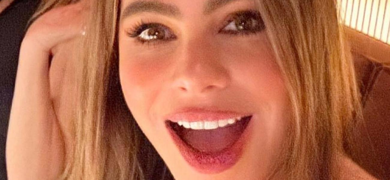 Sofia Vergara In Only A G-String Shows Off Her ‘Nice Fruits’