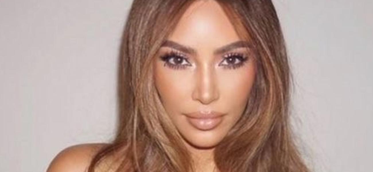 Kim Kardashian puts her famous curves on display in jaw-dropping