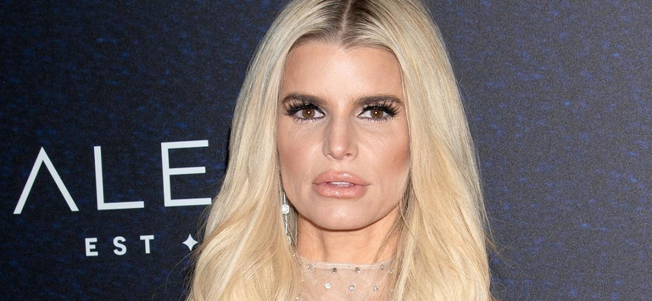 Jessica Simpson In Tight Yellow Minidress Looks ‘Better Than Ever’