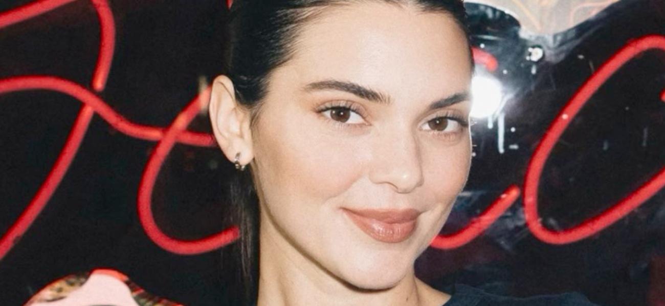Kendall Jenner Forgets Her Pants In Freezing Snow