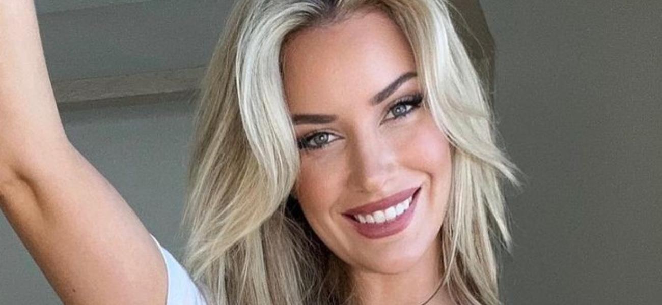 Paige Spiranac Hiking The Desert In Bikini Top Offers A ‘Gorgeous View’