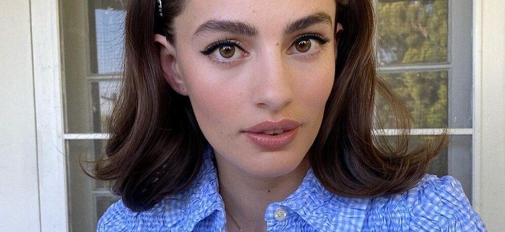 Diana Silvers takes a selfie.