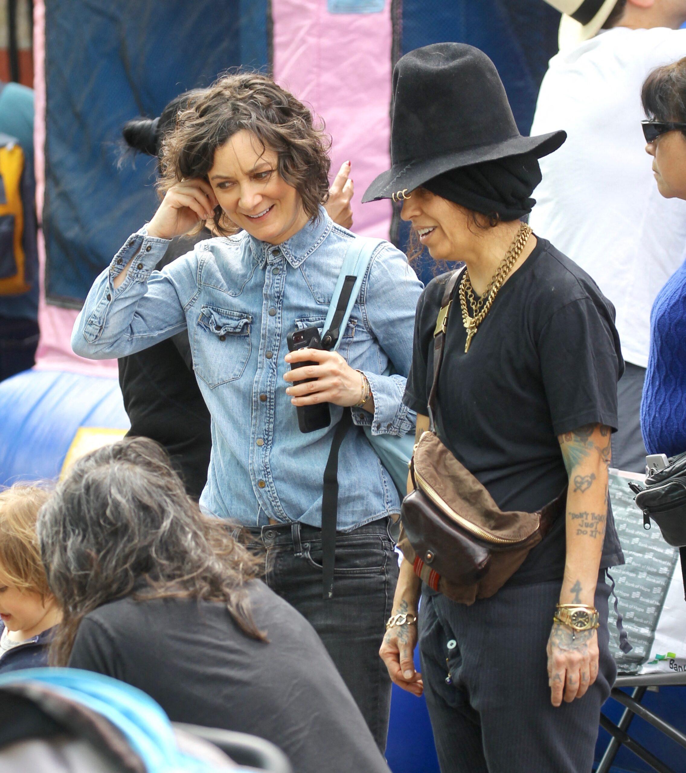 Sara Gilbert and Linda Perry have a fund day at the Studio City Farmers Market