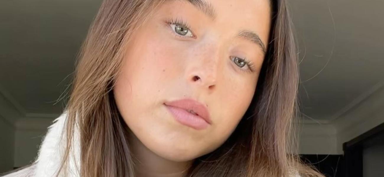 Lola Consuelos close up