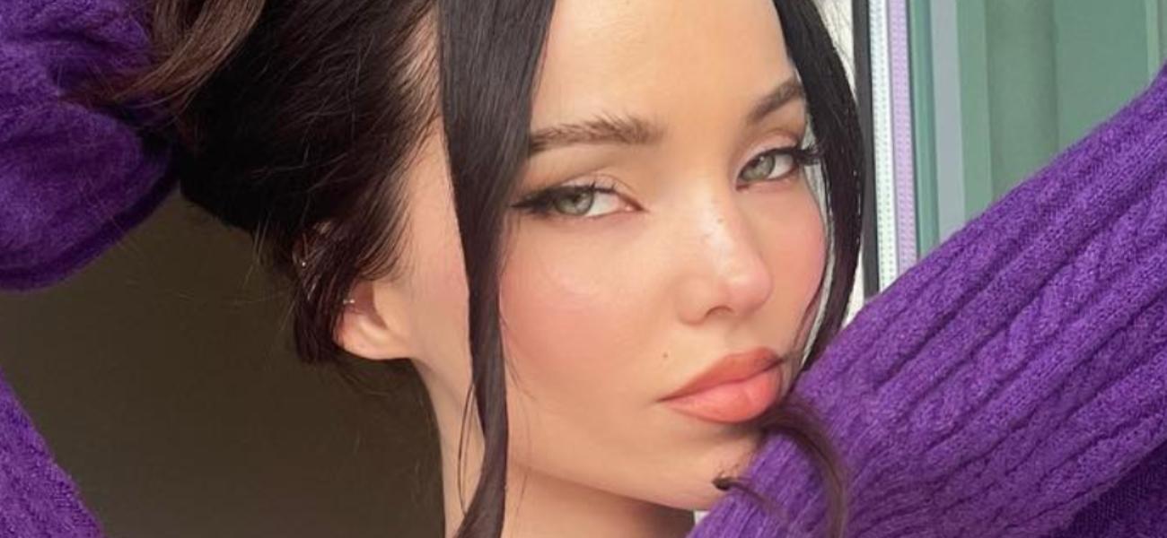 Dove Cameron close up