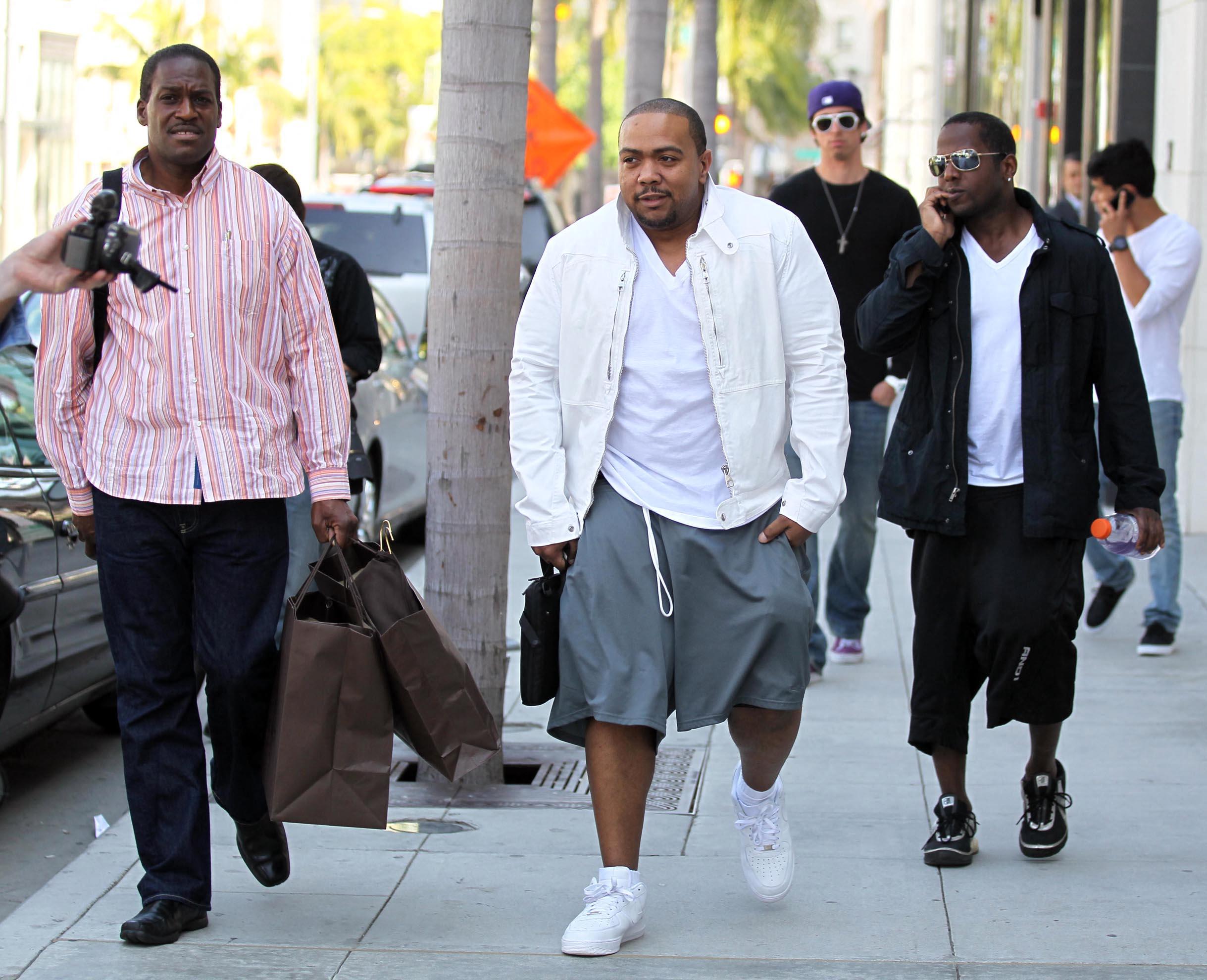 TIMBALAND AND HIS FRIENDS SHOPPING IN BEVERLY HILLS