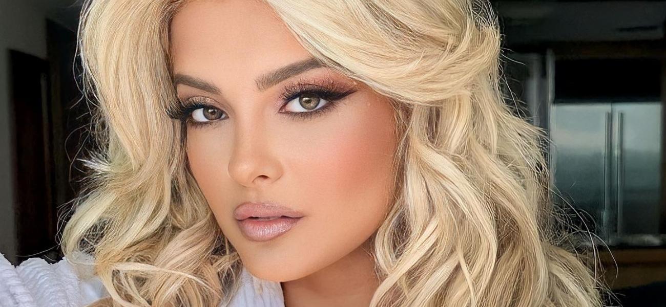 Bebe Rexha close up