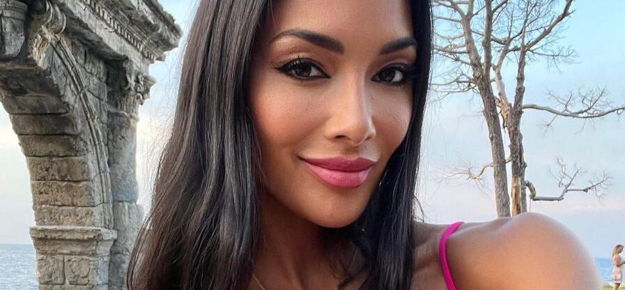 Nicole Scherzinger snaps a selfie.