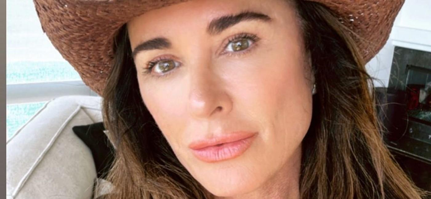 Kyle Richards snaps a selfie.