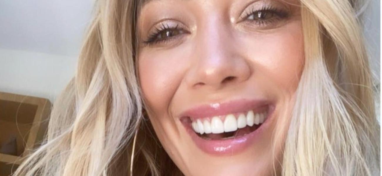 Hilary Duff close up and smiling
