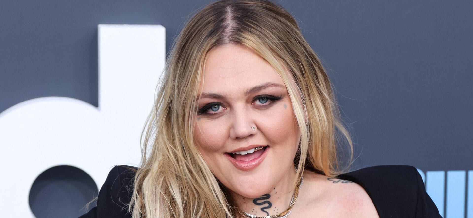 Elle King at 2022 Billboard Music Awards