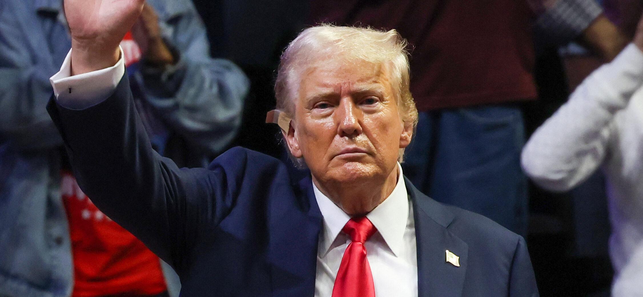 Isaac Hayes Joins Long List Of Artists Demanding Donald Trump Stop Using Their Music