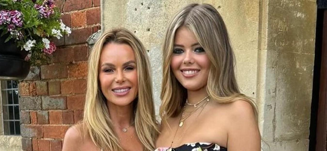 Amanda Holden poses with her daughter Lexi.