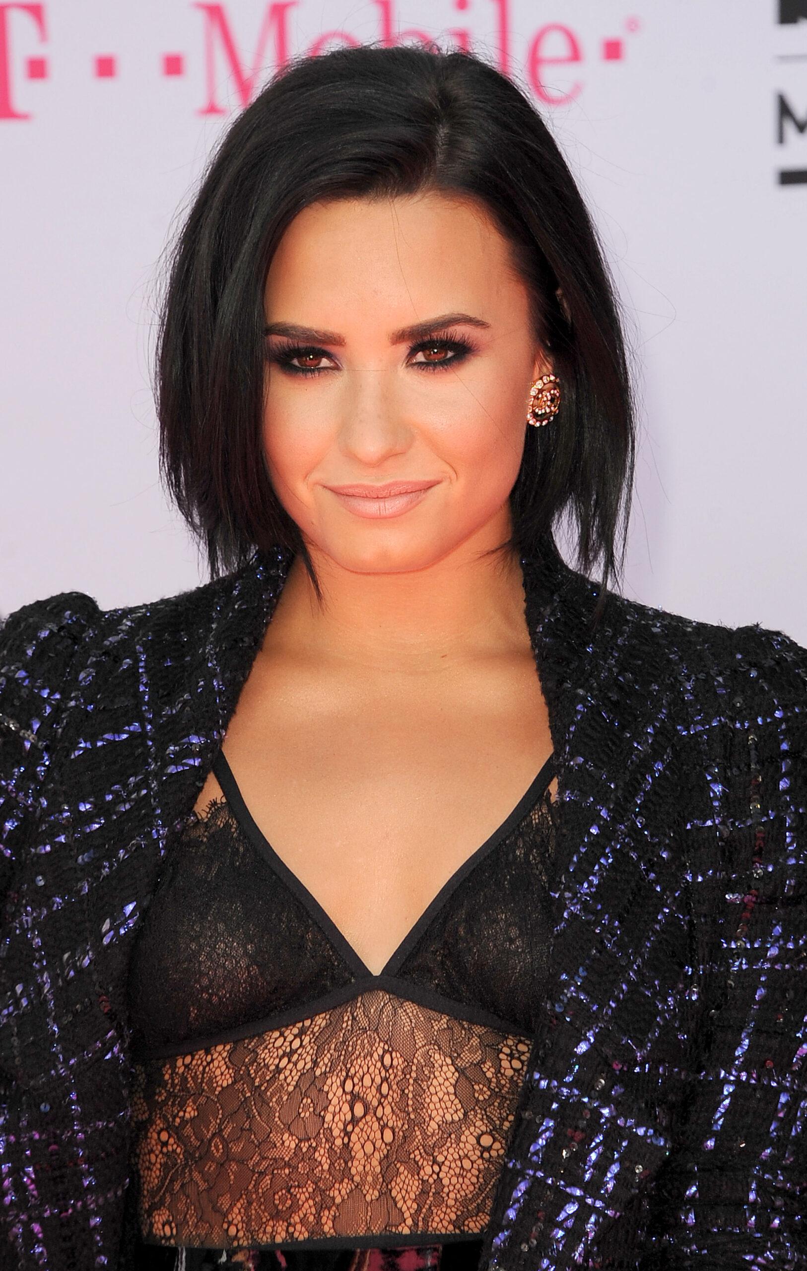 Demi Lovato at 2016 Billboard Music Awards - Arrivals