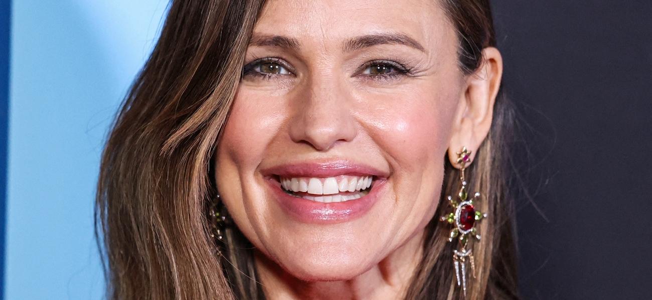 Jennifer Garner close up