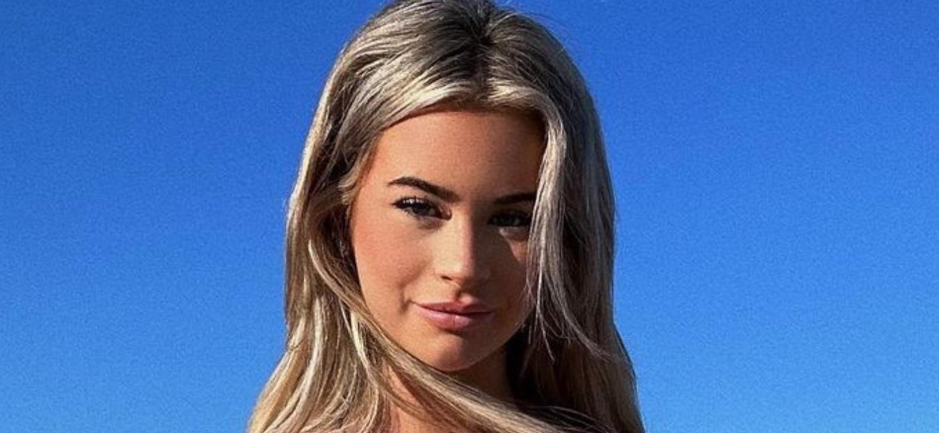 Emily Elizabeth In Mismatched Bikini Gives Off Sexy ‘Cotton Candy Vibes’