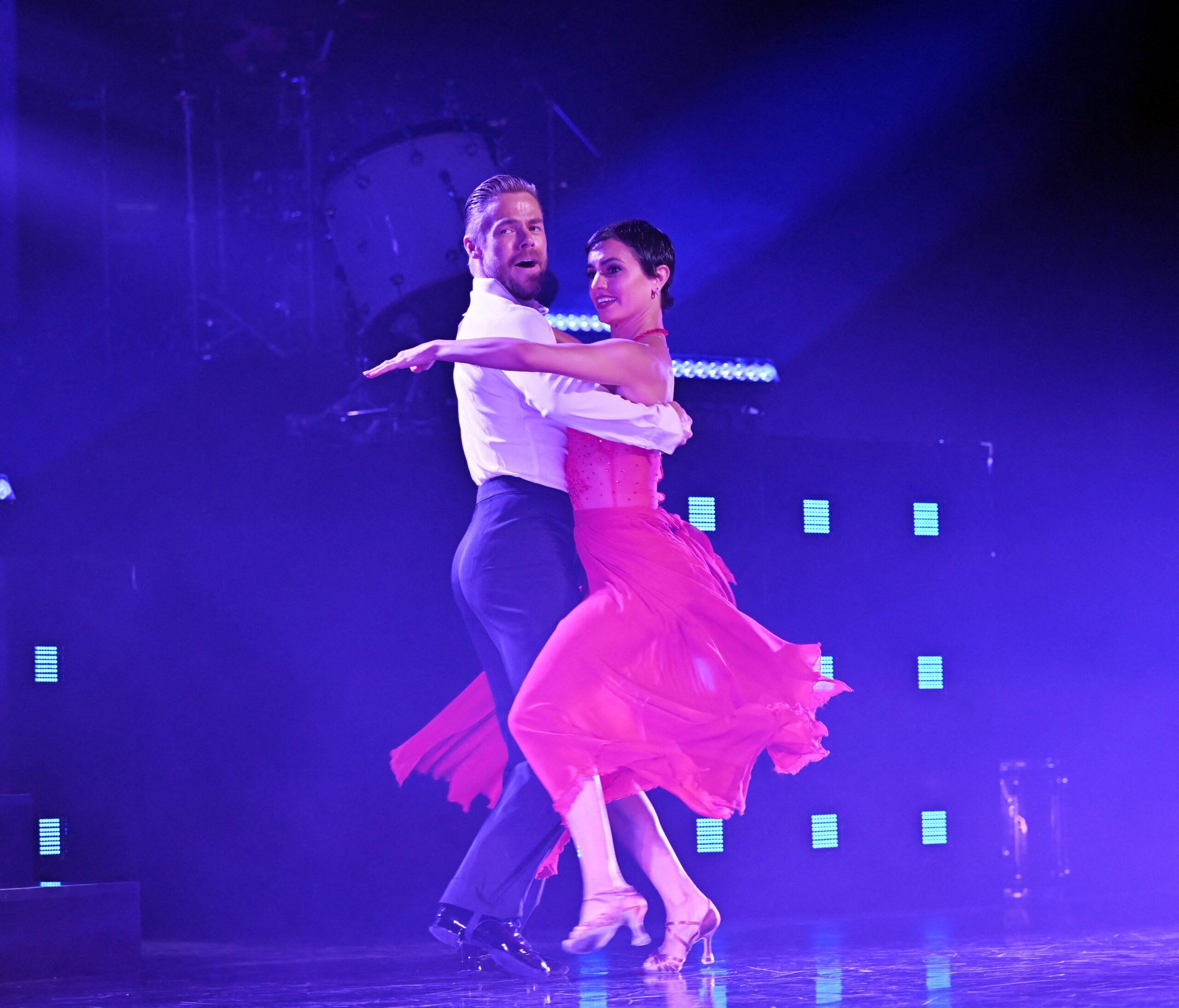 Derek Hough and Hayley Erbert dancing