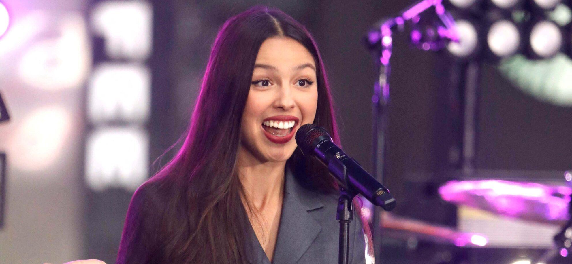 Olivia Rodrigo’s Hair-Raising Moment: Singer Seemingly Pulls Out a Chunk Of Hair Live