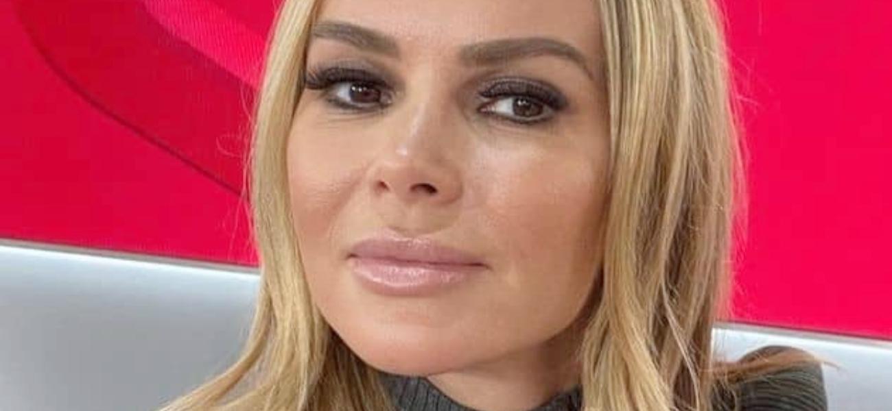 Amanda Holden close up