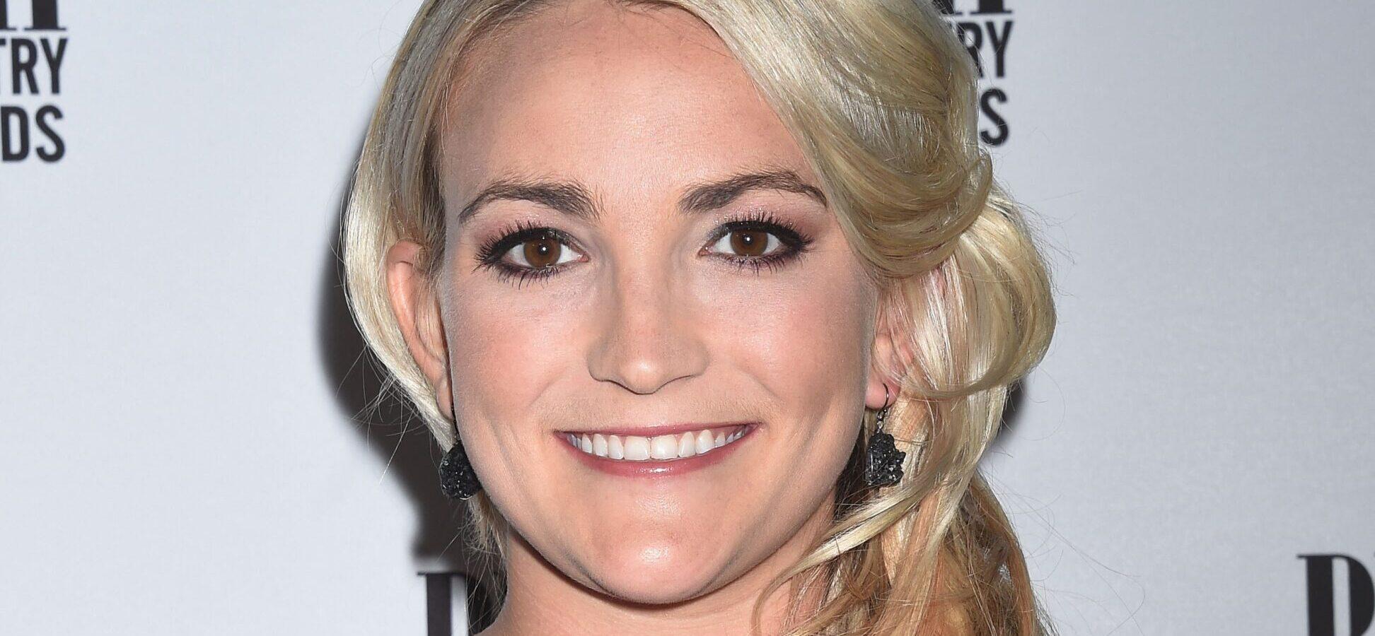 Jamie Lynn Spears smiling