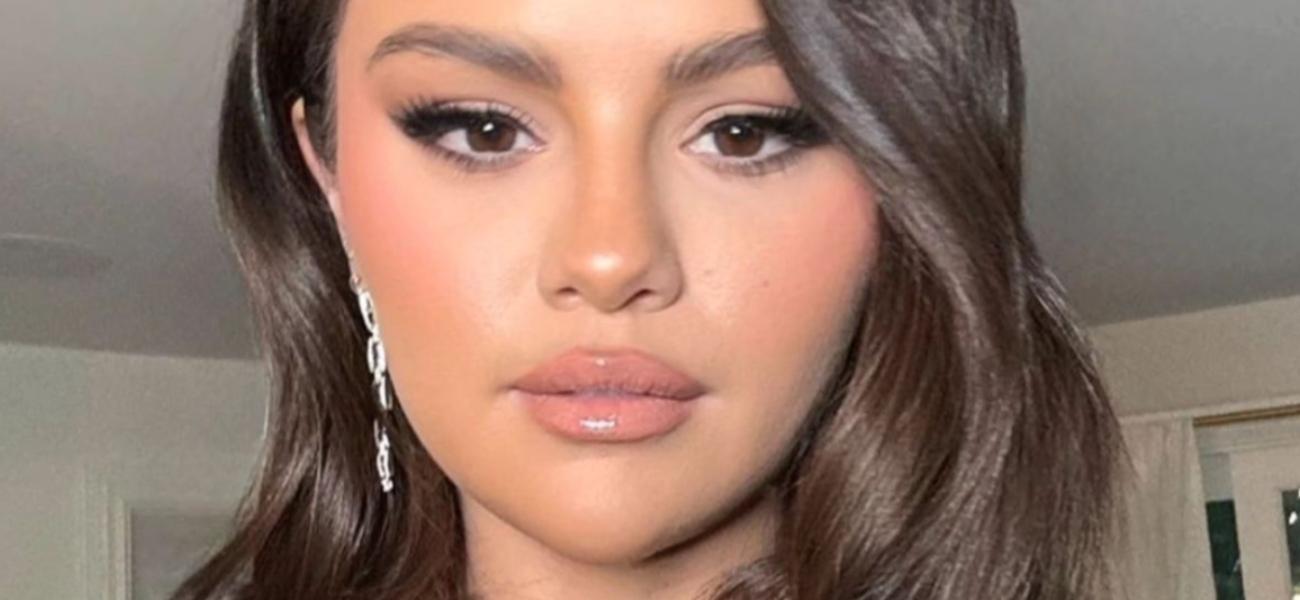 Selena Gomez close up