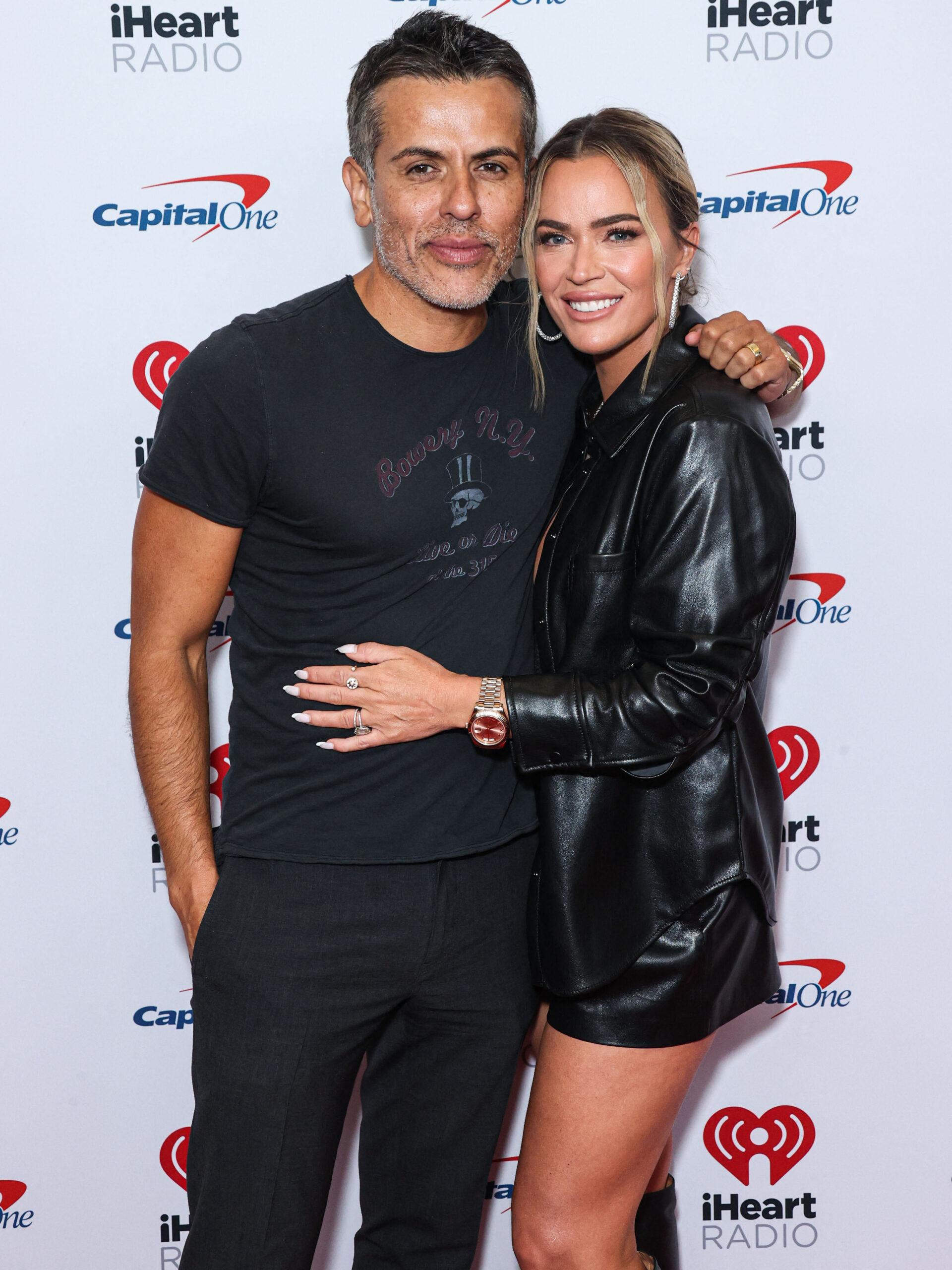 Edwin Arroyave and Teddi Mellencamp at the 2022 iHeartRadio Music Festival - Night 1 - Press Room