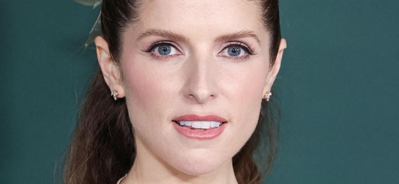 Anna Kendrick close up