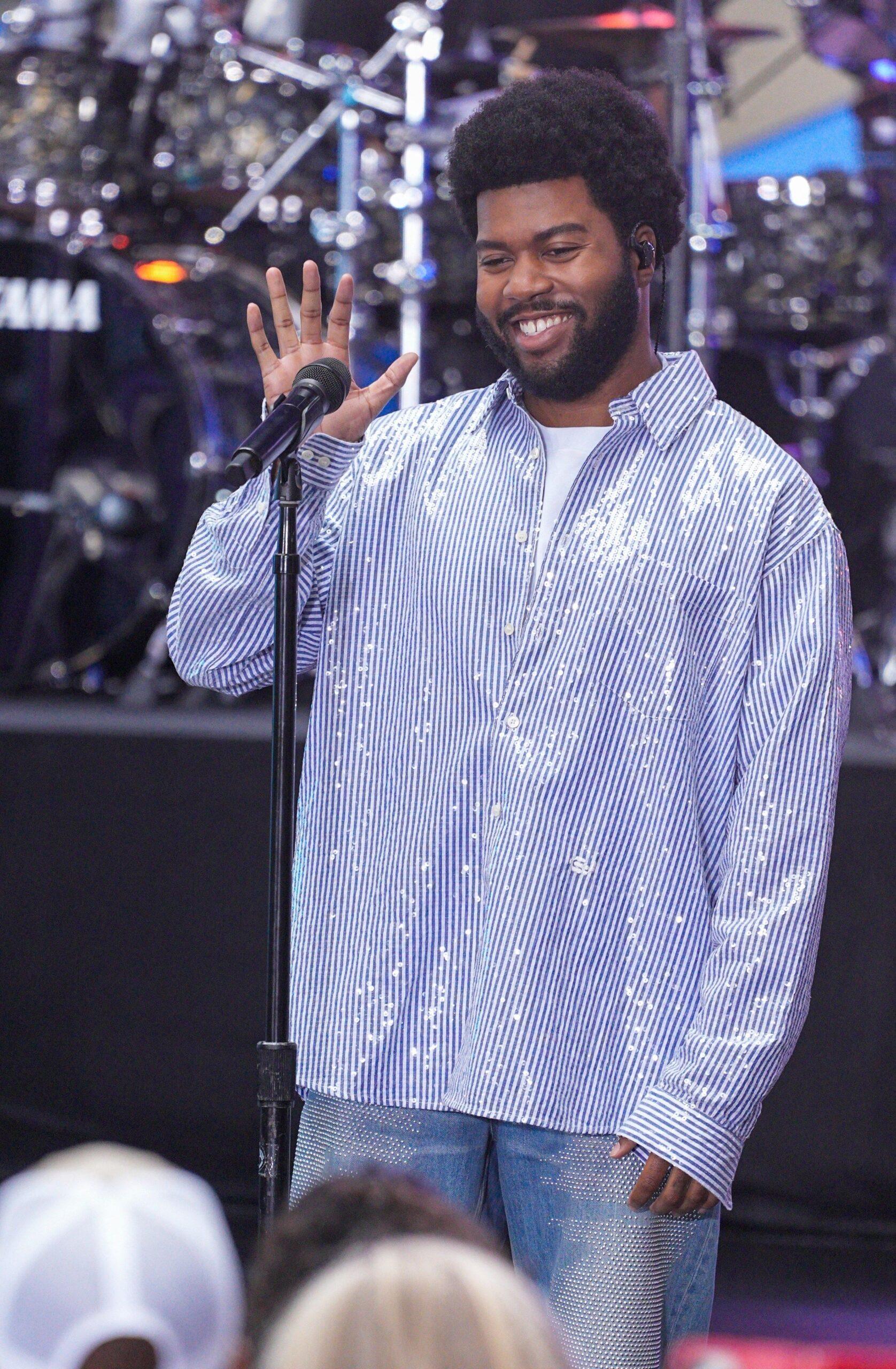 Khalid Performs Live on Today Show at Rockefeller Plaza