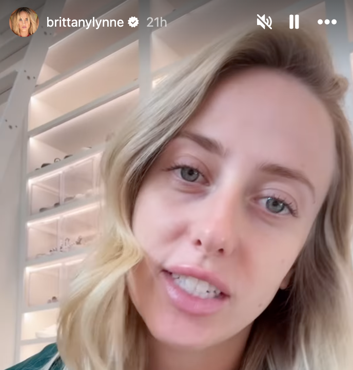 Brittany Mahomes goes make up free