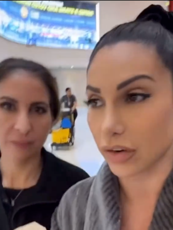 Jennifer Aydin in the airport