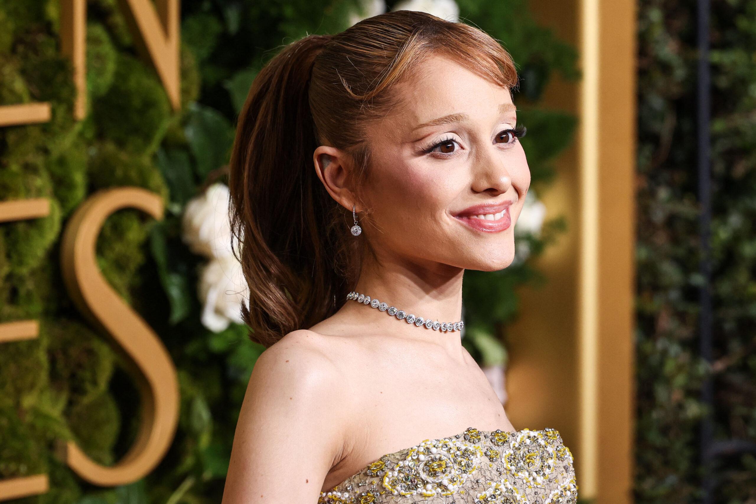 Ariana Grande poses at 82nd Annual Golden Globe Awards