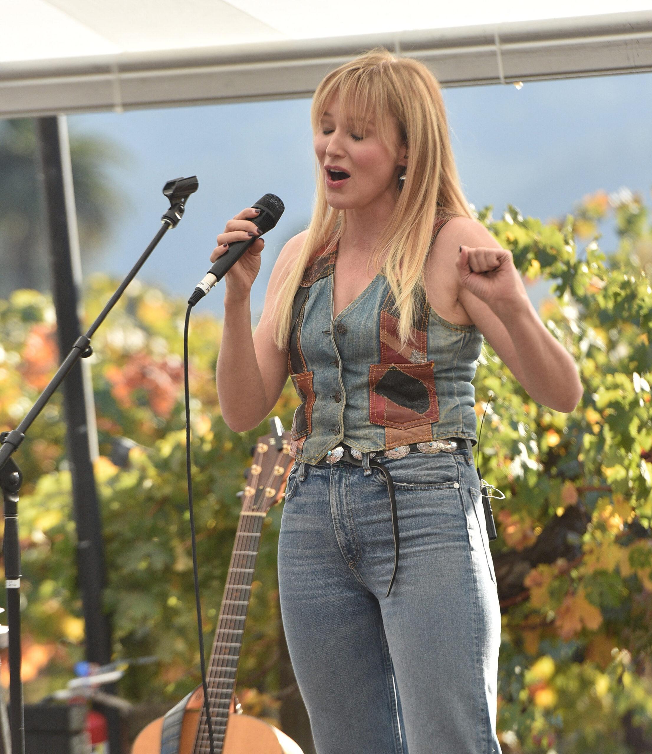 Jewel at 'Live in the Vineyard'