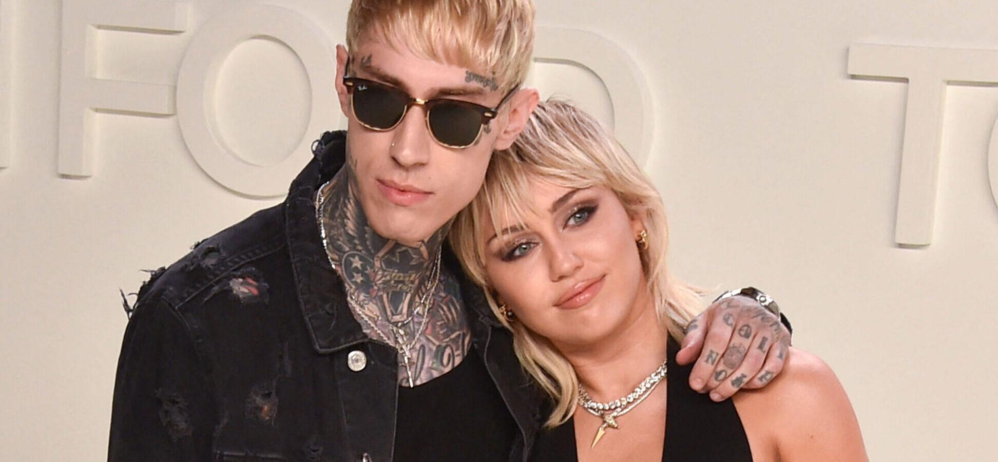 Trace Cyrus and Miley Cyrus at Tom Ford AW20 Show