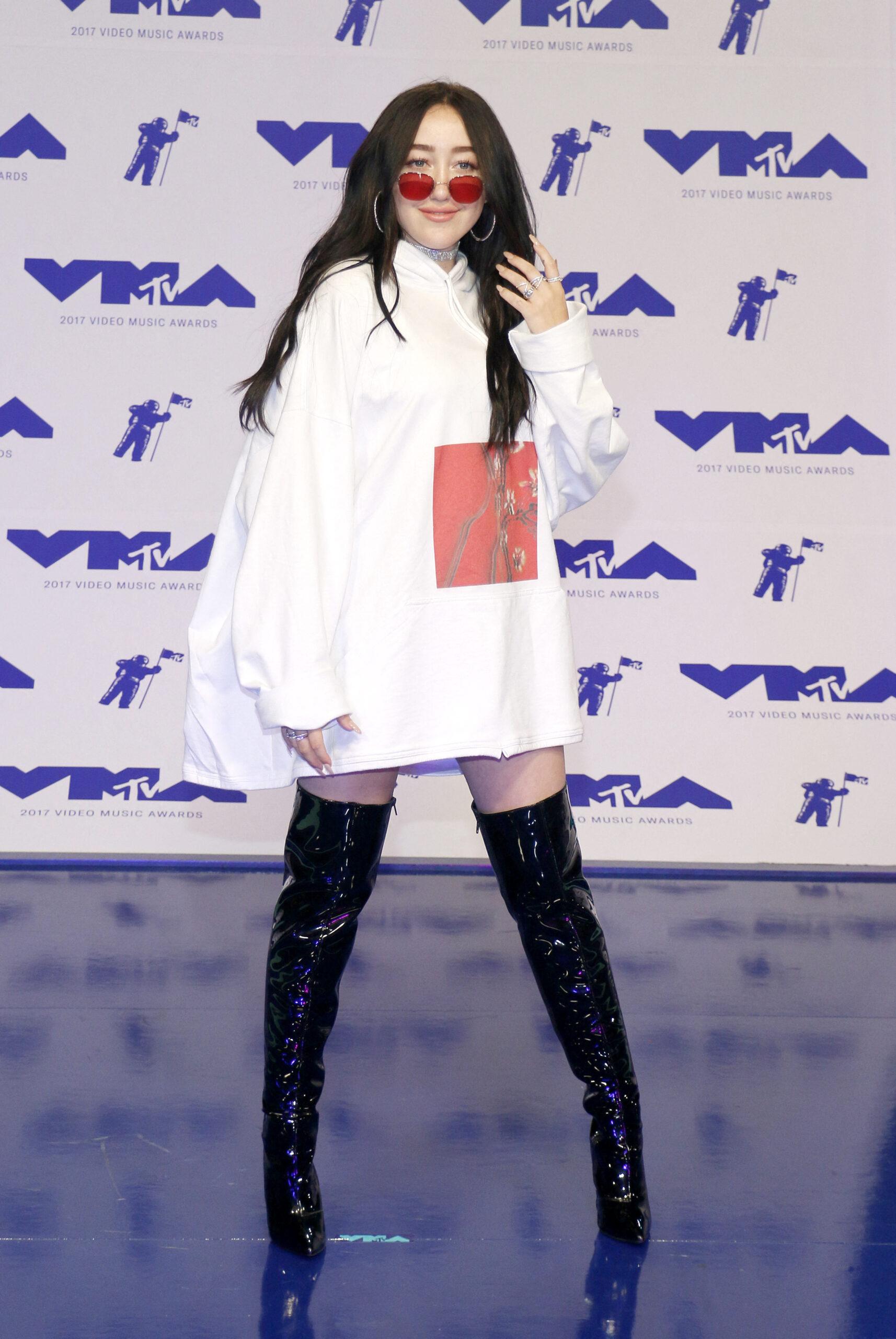 Noah Cyrus at 2017 MTV Video Music Awards