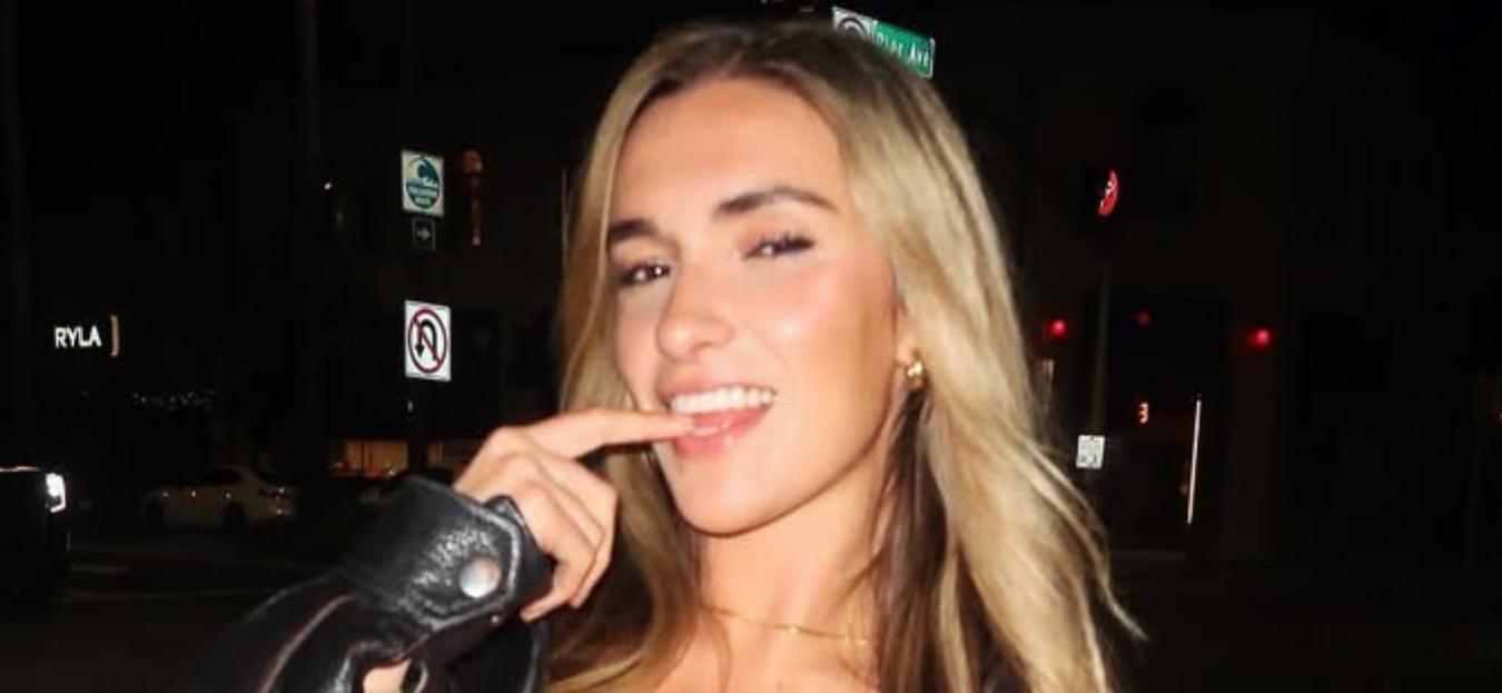 Kayla Simmons Stuns As She Cooks In A Loose Shirt And Panties