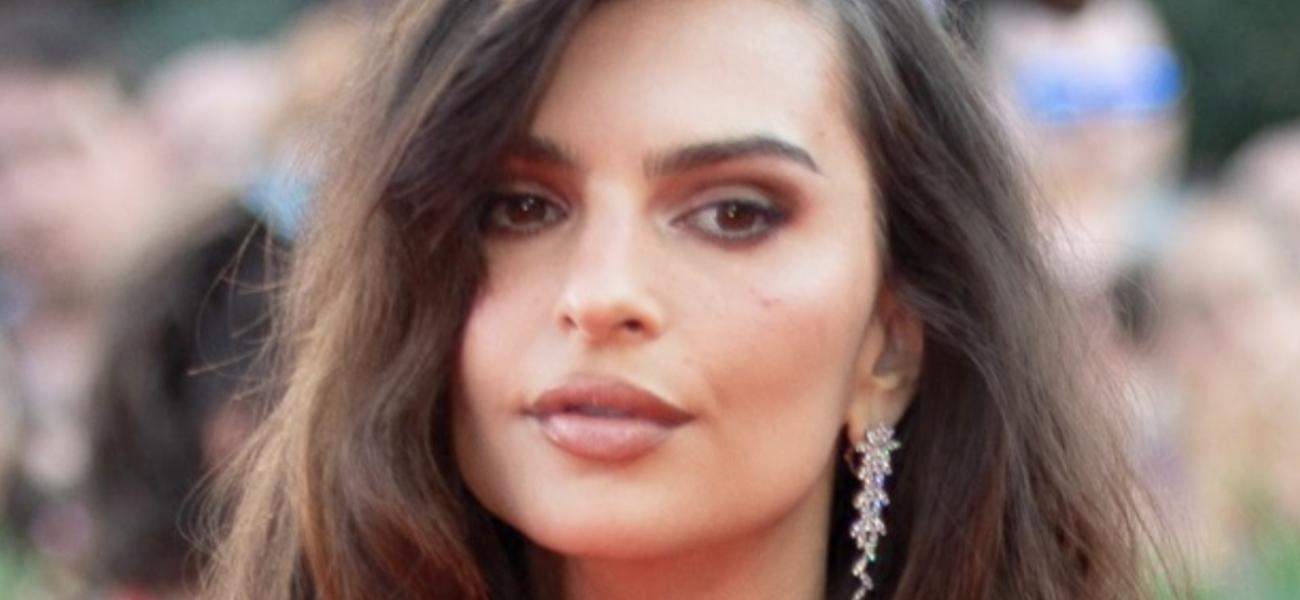 Emily Ratajkowski close up