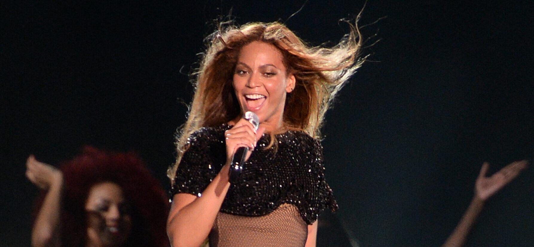 Beyonce performing