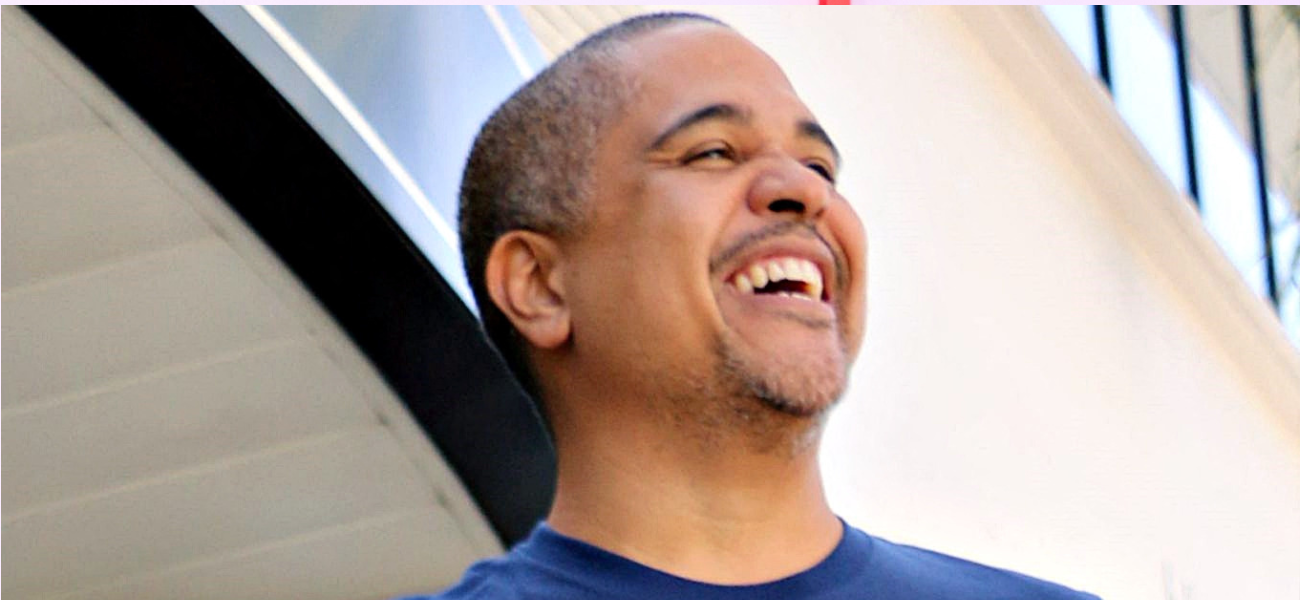 Irv Gotti smiling