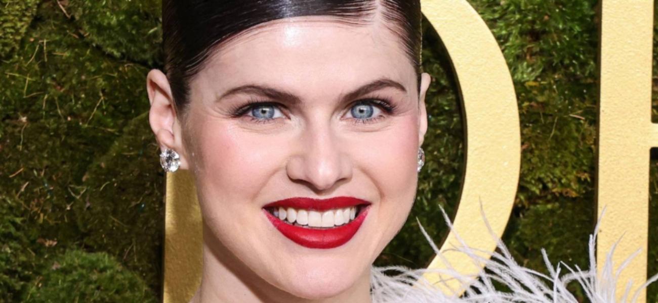 Alexandra Daddario close up