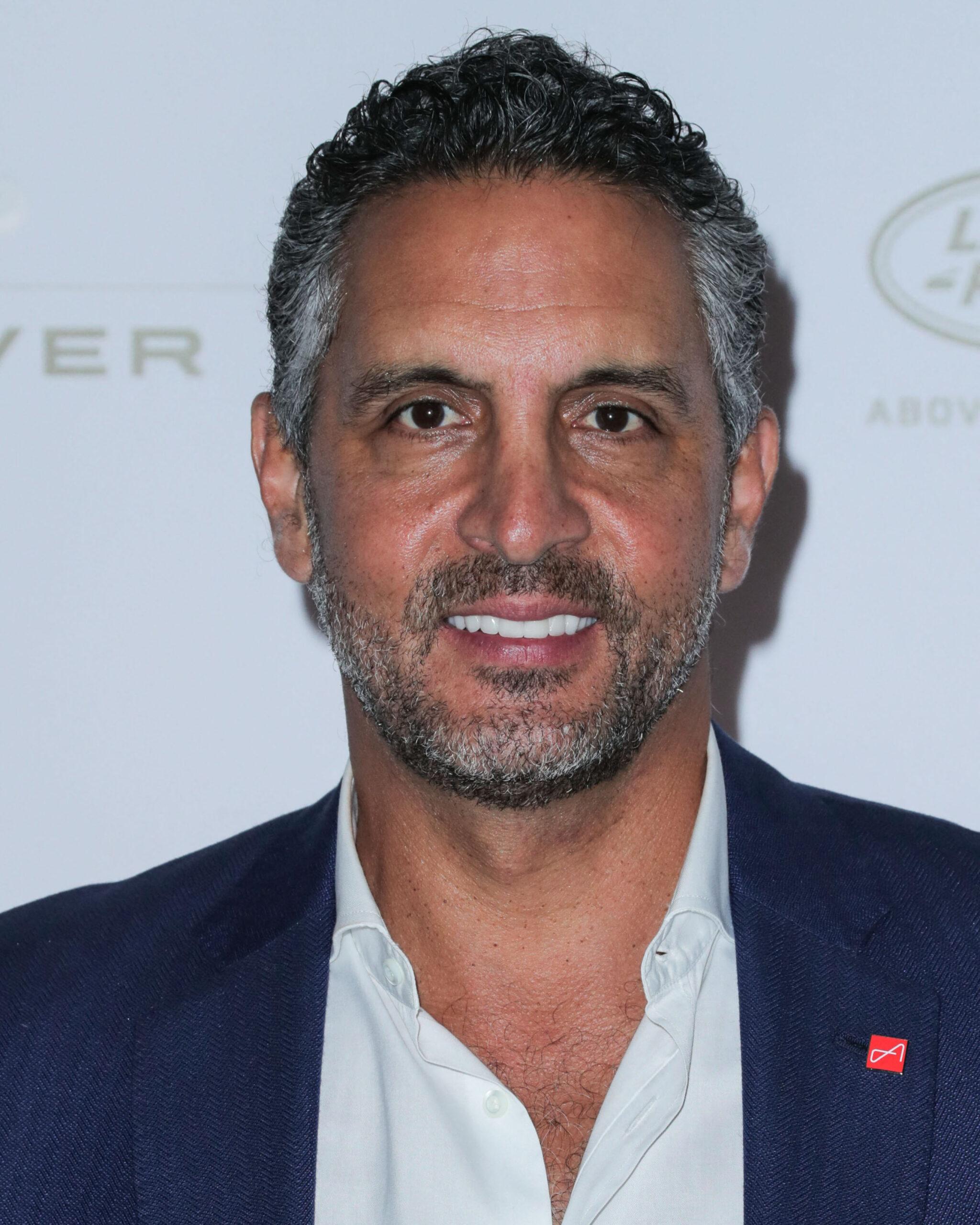 Mauricio Umansky aat Range Rover Leadership Summit and Global Reveal Event