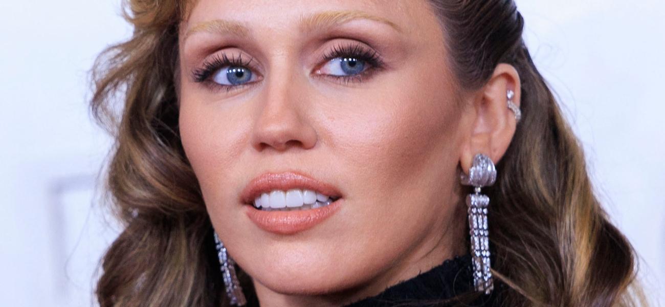 Miley Cyrus Exposing Bare Chest In Only A Skirt ‘Unnecessary’