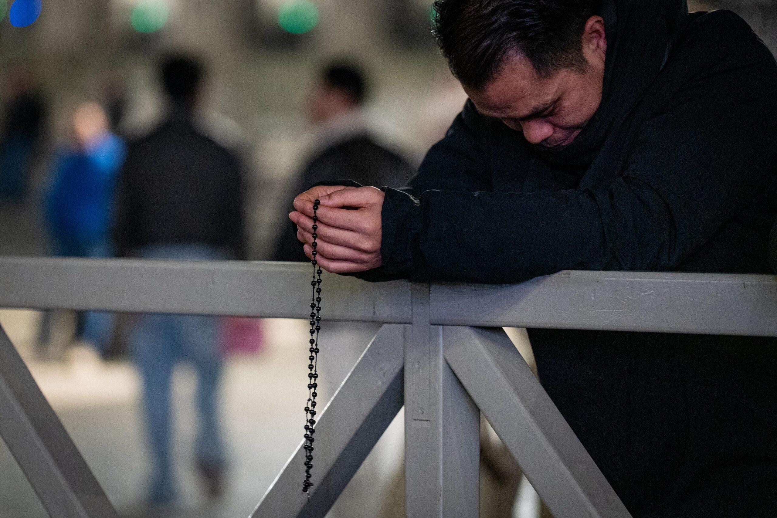 Rosary prayer for Pope Francis