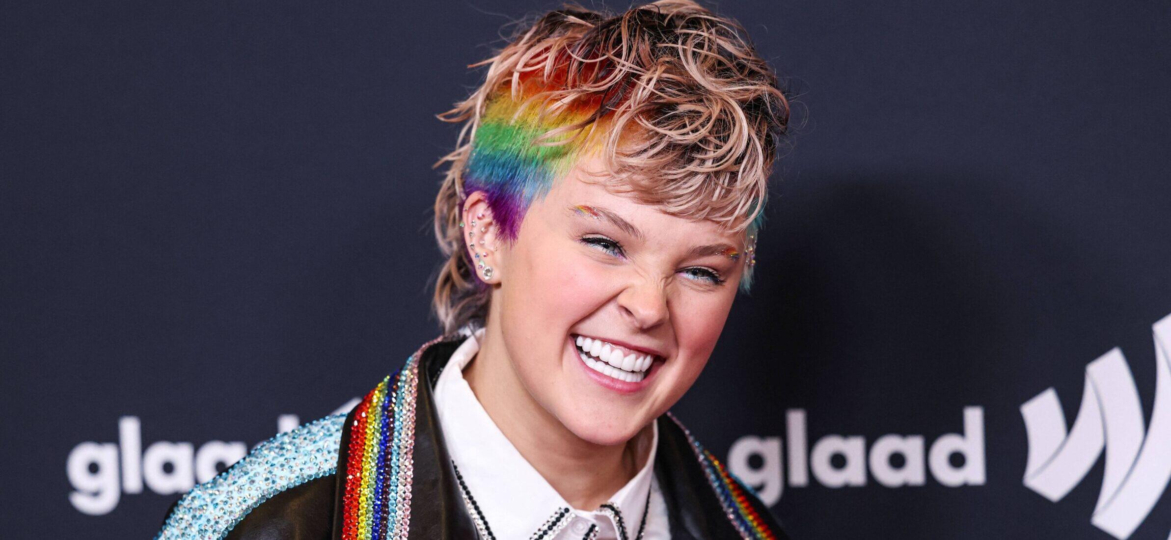 JoJo Siwa Drops New Song And Fans Are Roasting The ‘Wild’ Autotune